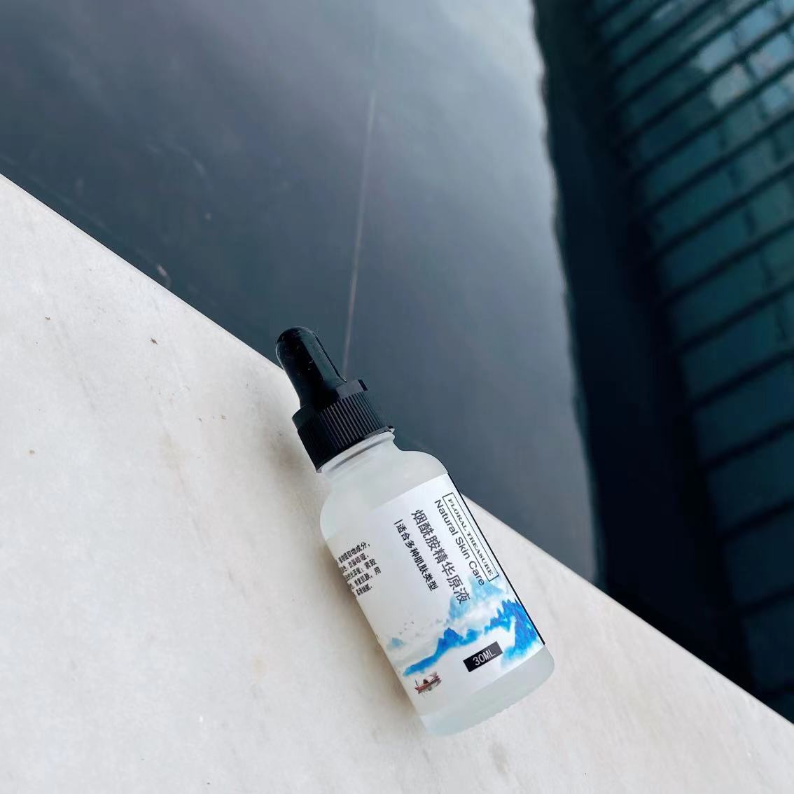 推荐一款清爽一点的精华液,精华液补水初抗老推荐