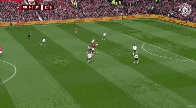 拉什福德时隔一年再次入选大名单,24岁的拉什福德坐在哪里