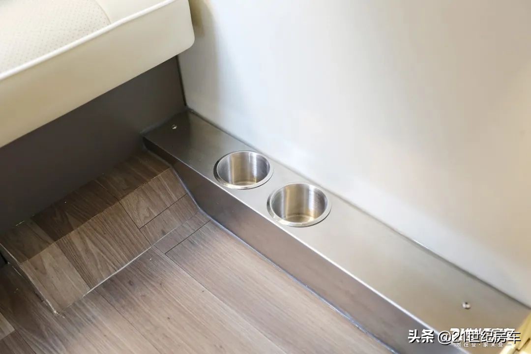 国产升顶房车酷途,途酷硬升顶房车最新情况