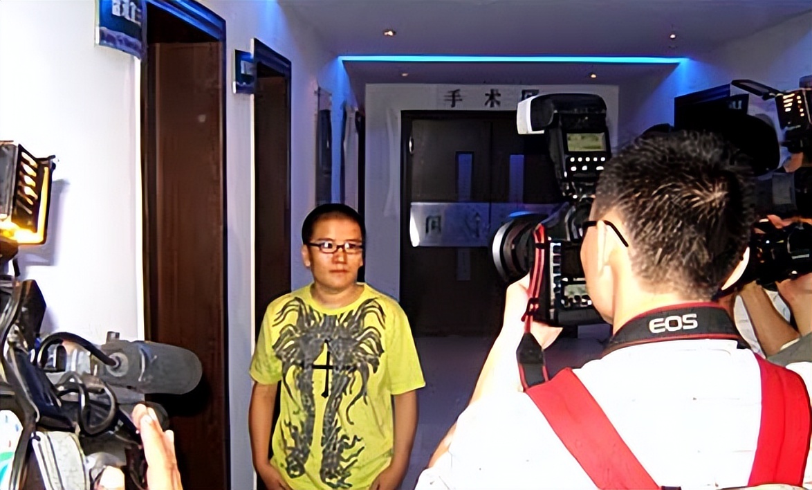 2005年，宁夏女孩做了“女变男”手术，后经历三段感情，今仍单身