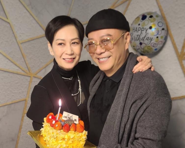 赌王女儿欧阳震华现在干什么,赌王欧阳震华视频