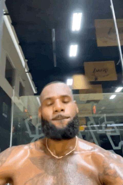 詹姆斯续约湖人的2大条件曝光,最新消息詹姆斯已与湖人完成续约