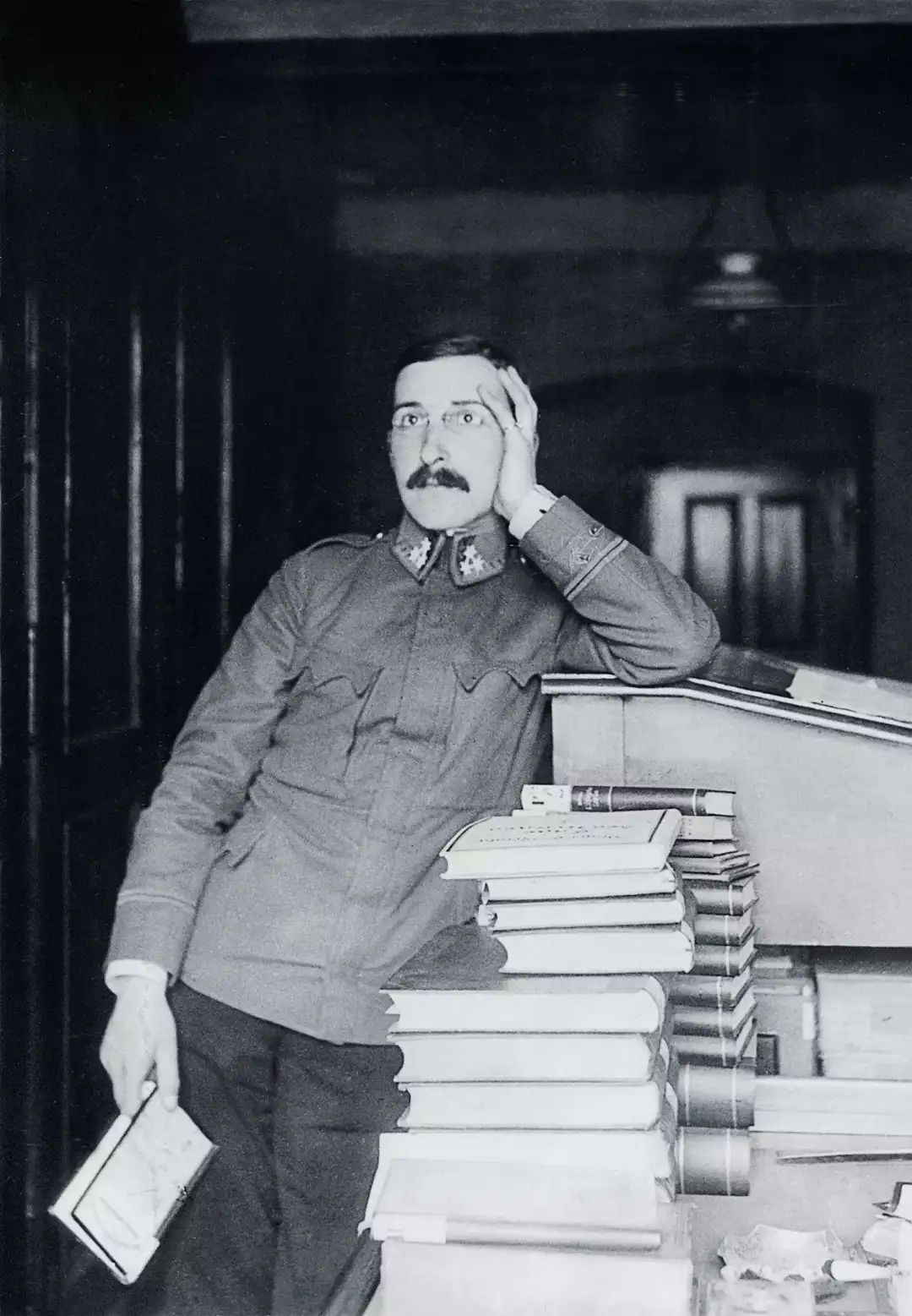 鑼ㄥ▉鏍肩敓姝讳竴鐬殑鎰熸偀,鑼ㄥ▉鏍煎績鐏电殑鐒︾伡缁欐垜浠殑璀︾ず