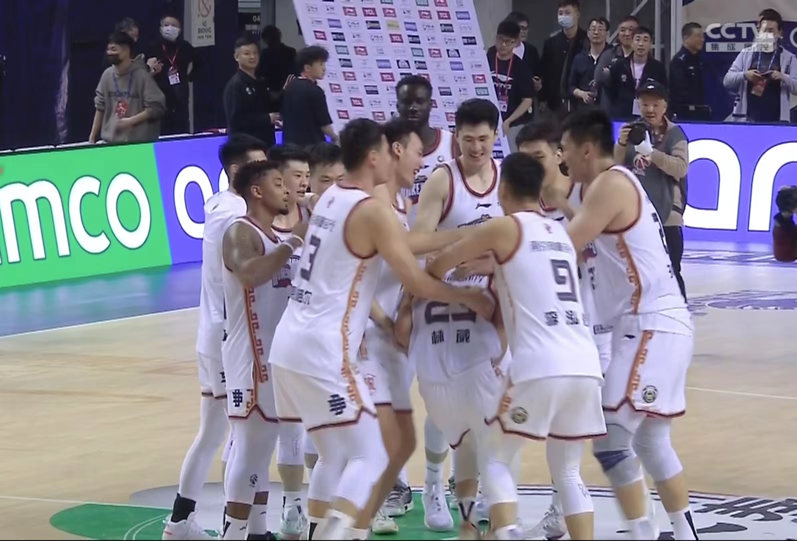 同曦战广厦三加时,同曦vs广厦加时赛