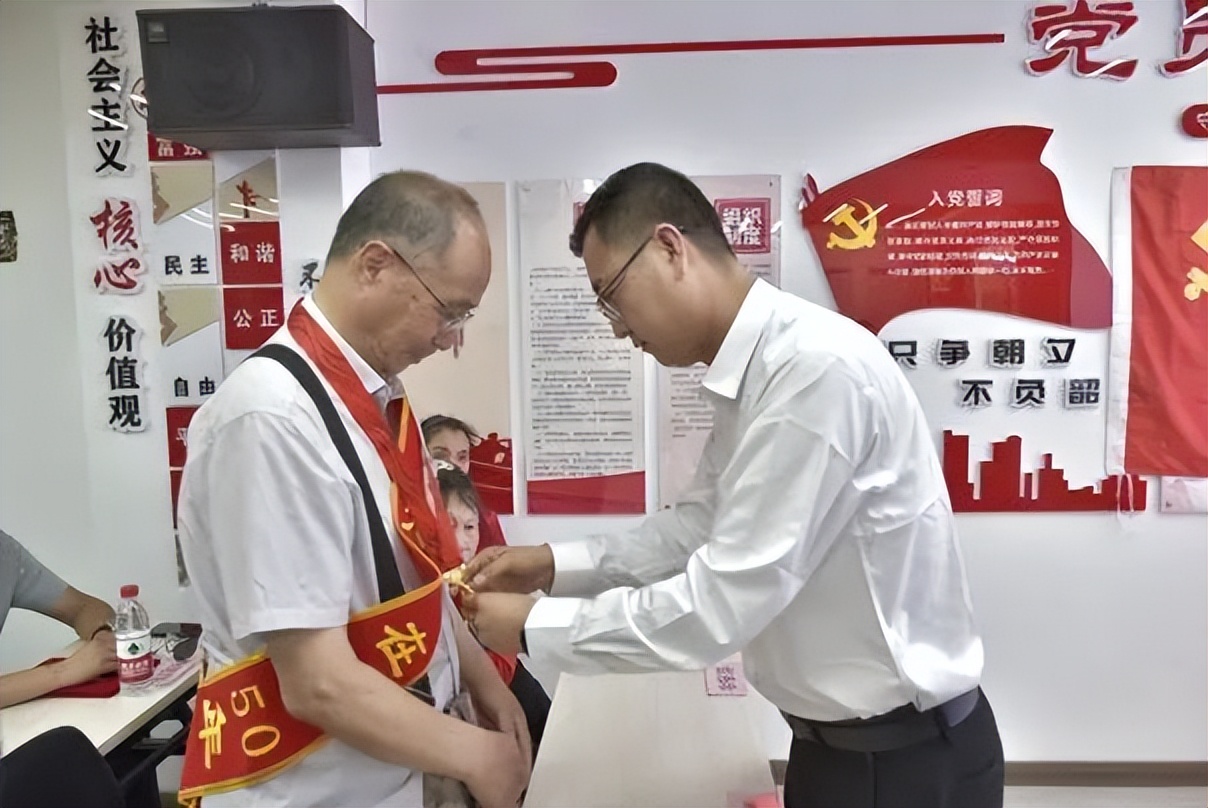 庆七一五星社区党员教育活动,社区新颖的七一党员活动