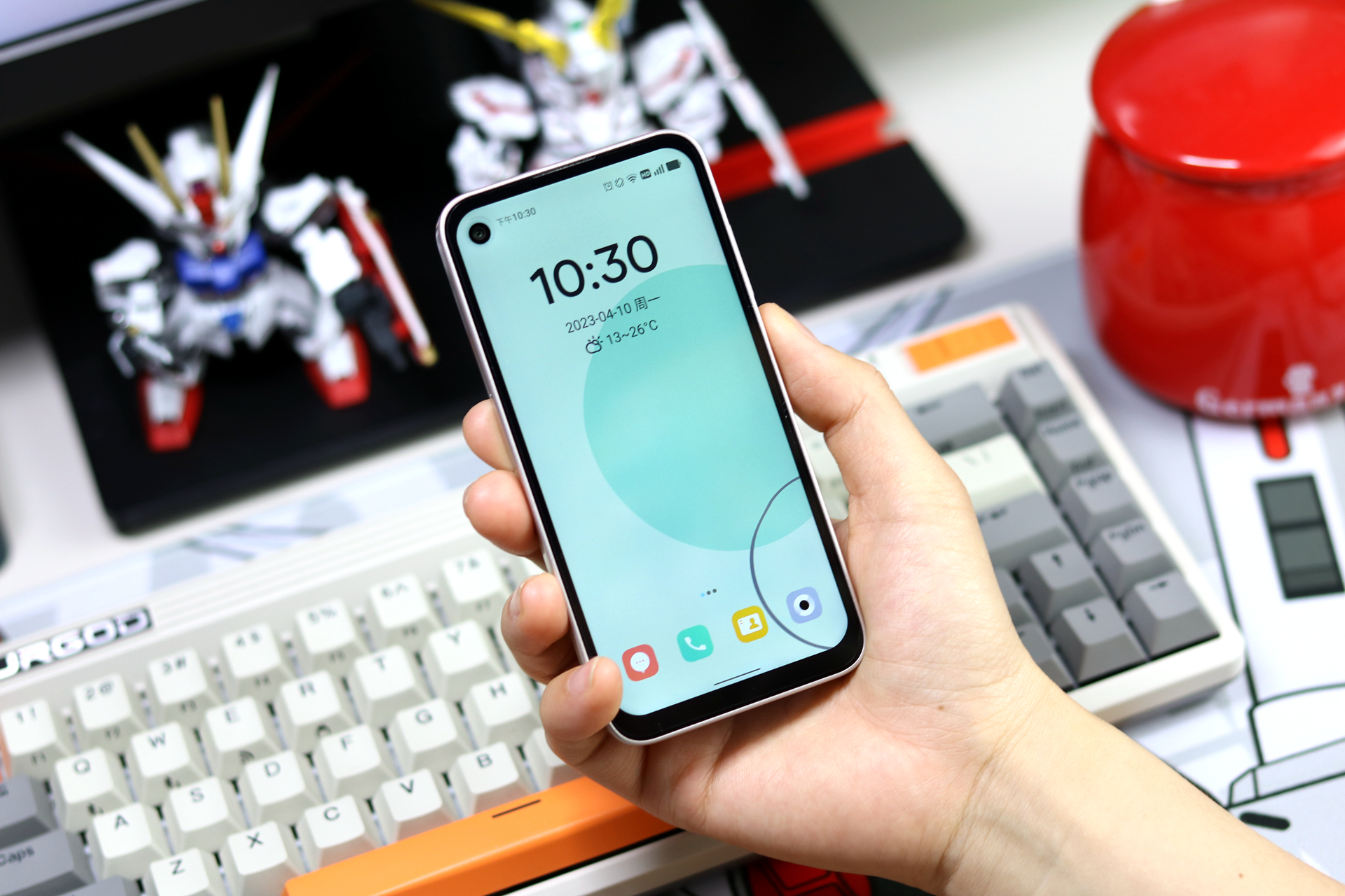 小米生态链推出防沉迷手机，iphone4S一样的手感，为学生群体打造