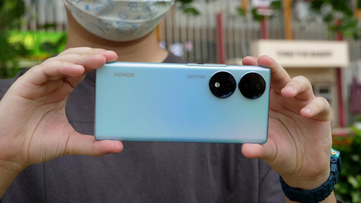 2799元荣耀手机,荣耀70系列正式发布售价2999起