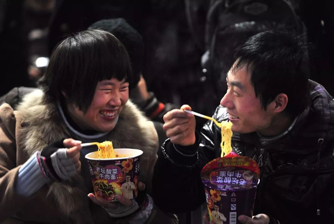 盘点不同年代的方便面,80年代都有什么牌子方便面