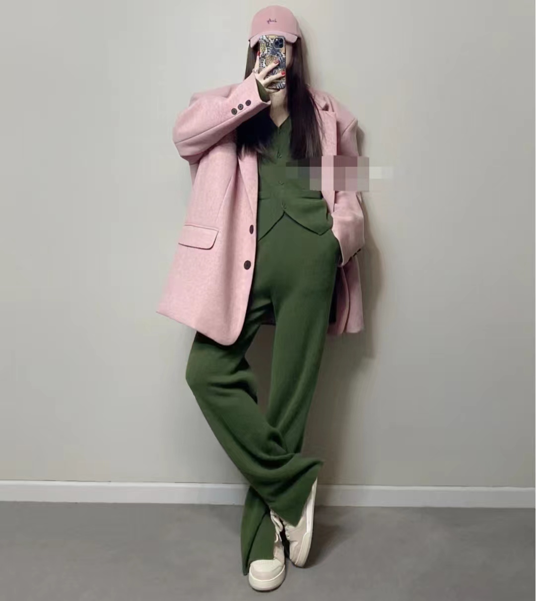 粉色搭配什么颜色显高级,粉色跟什么颜色搭配显高级