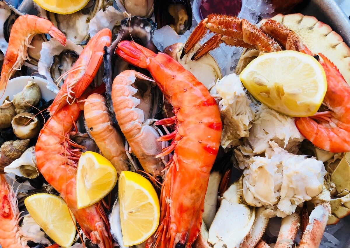 荨麻疹皮肤痒反复发作该怎么办,荨麻疹老是反复发作痒怎么治