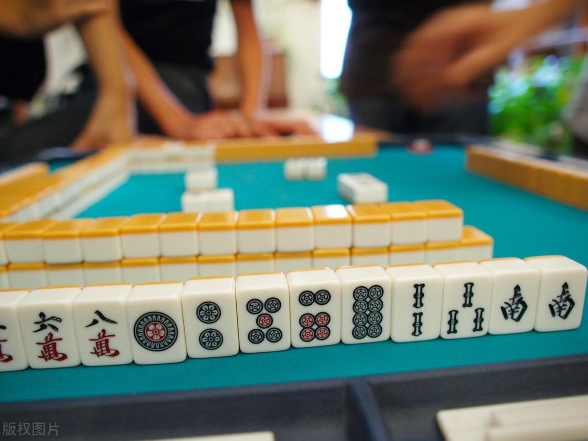 “除了娱乐就是打麻将”，县城经济根源在这里