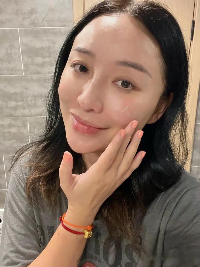 4050岁抗皱紧致面霜国货,40岁女人好用的面霜推荐