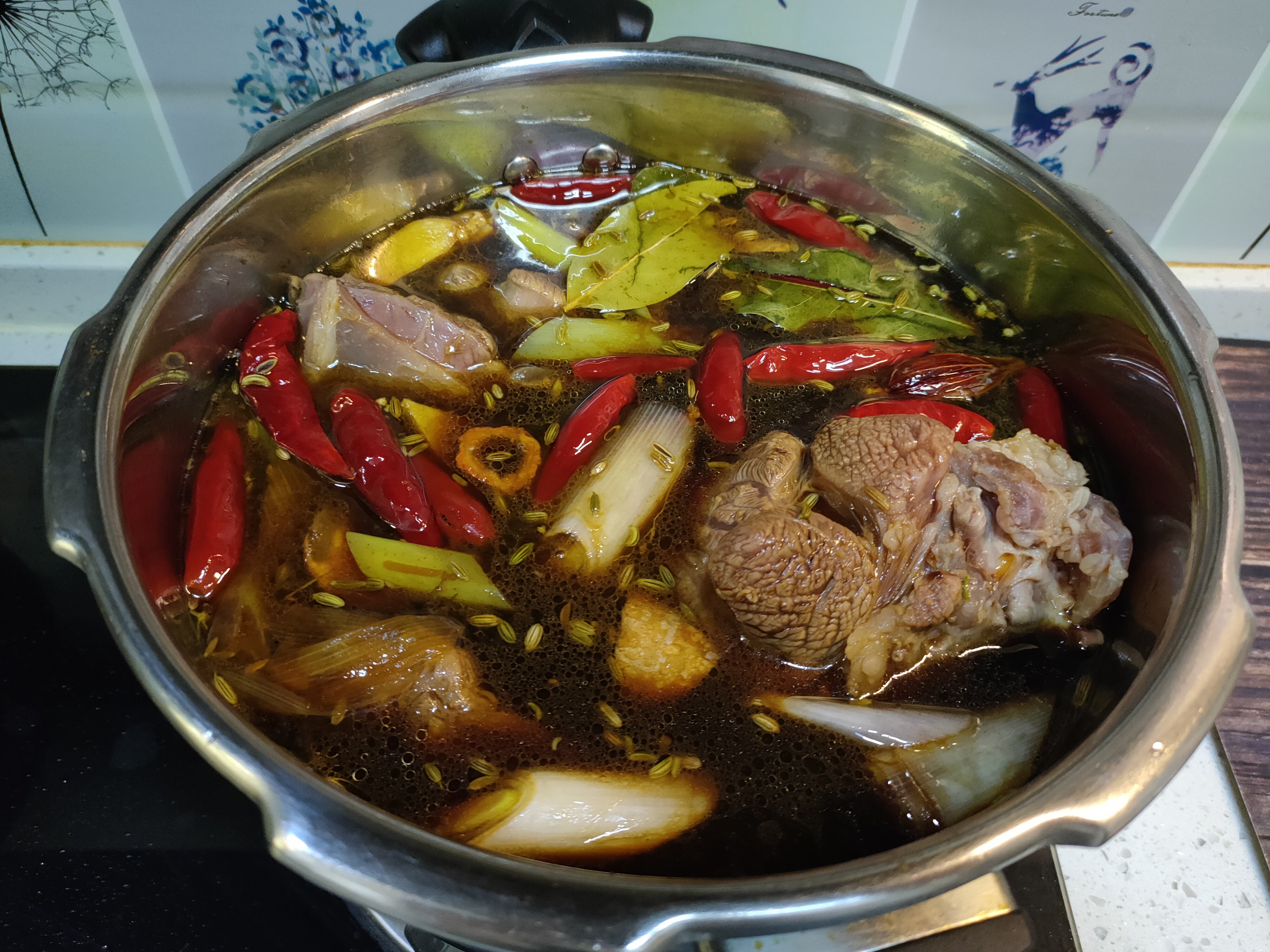 在家做酱牛肉为什么散花,做酱牛肉咋去腥