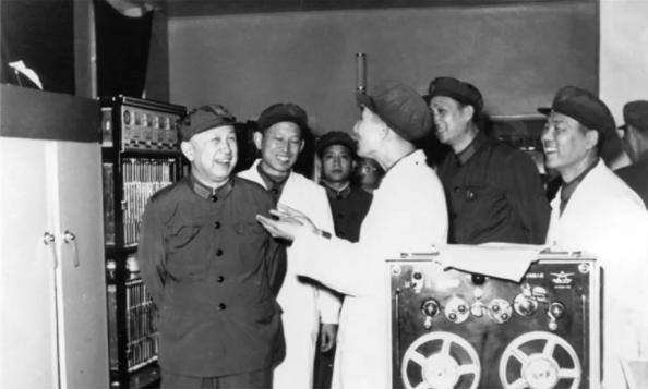 1991年国家科学奖钱学森视频,钱学森先进事迹