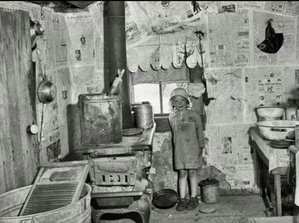 口红经济效应带来的影响,口红经济效应