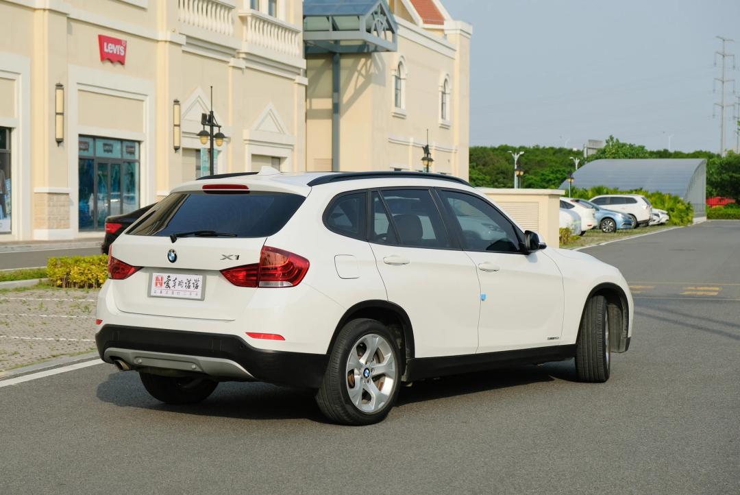 买宝马x1二手车1万左右,9万二手宝马x1m运动
