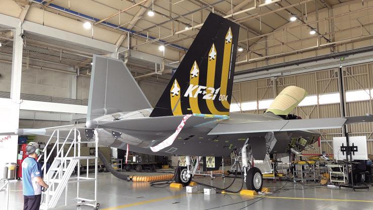 歼20和韩国五代机对比,歼20面世前的五代机猜想