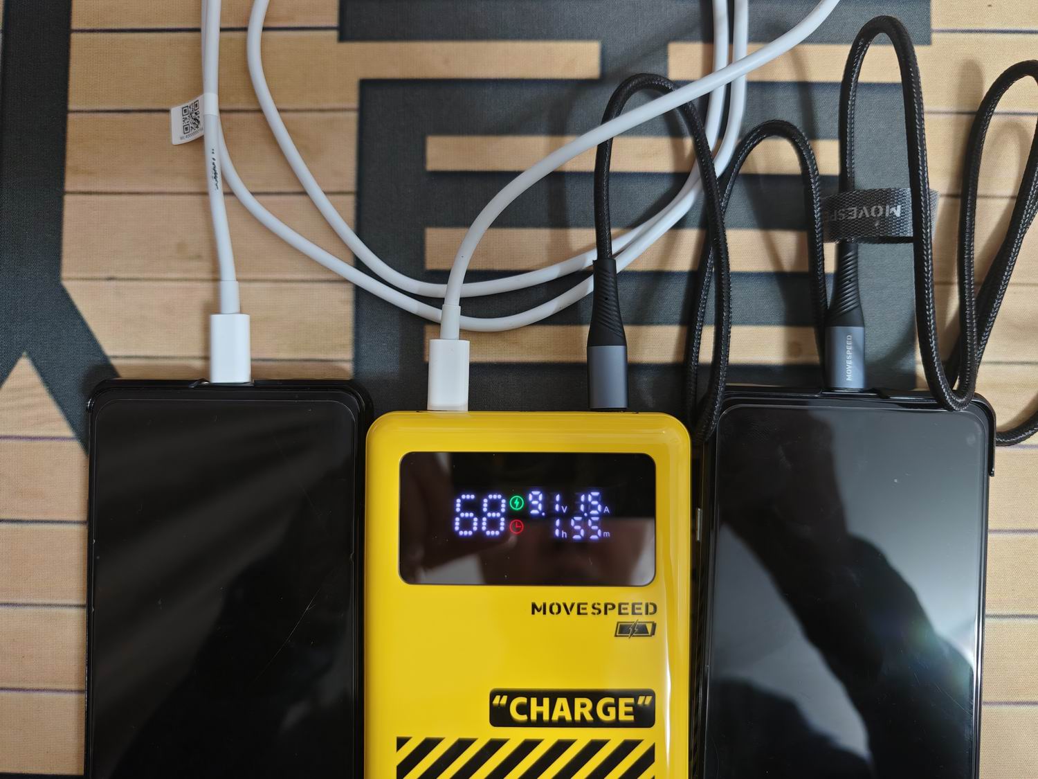 睿量双向快充移动电源测评,移速能量星球充电宝测评