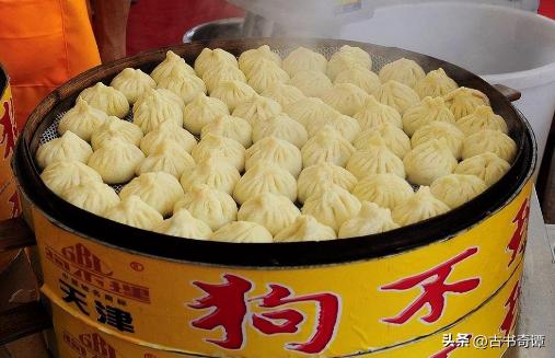 164岁的“狗不理”包子，如今为何卖不动了？食客：你去看看价格