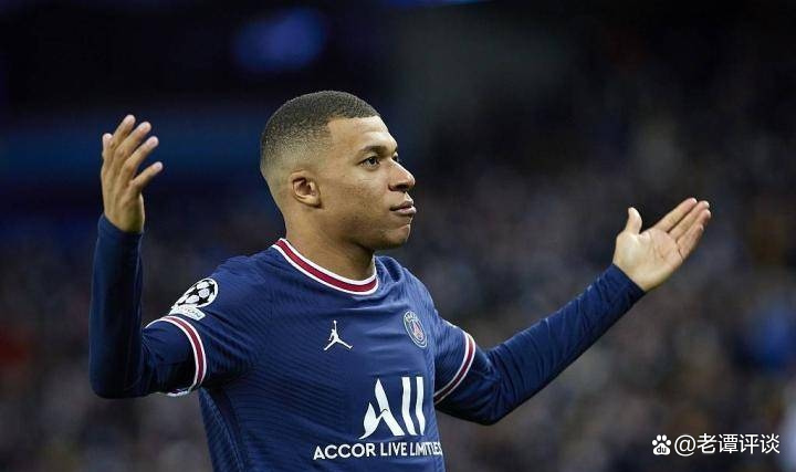 终于有人为“目前世界上最大的足球宝贝”说话了？当不得真