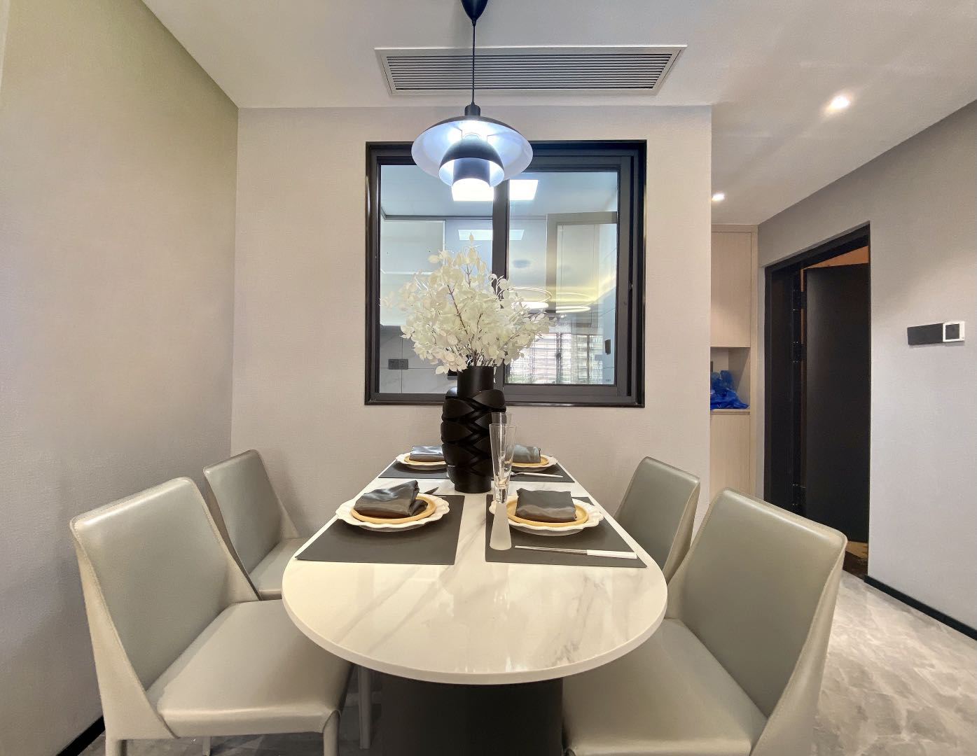 现代简约灰色系的房间搭配什么,轻奢风格全屋搭配高级灰117平