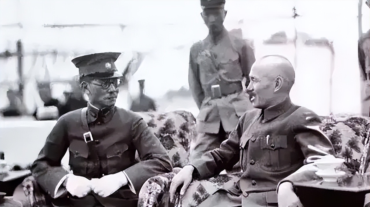 1935年长征过草地,1935年完成两万五千里长征