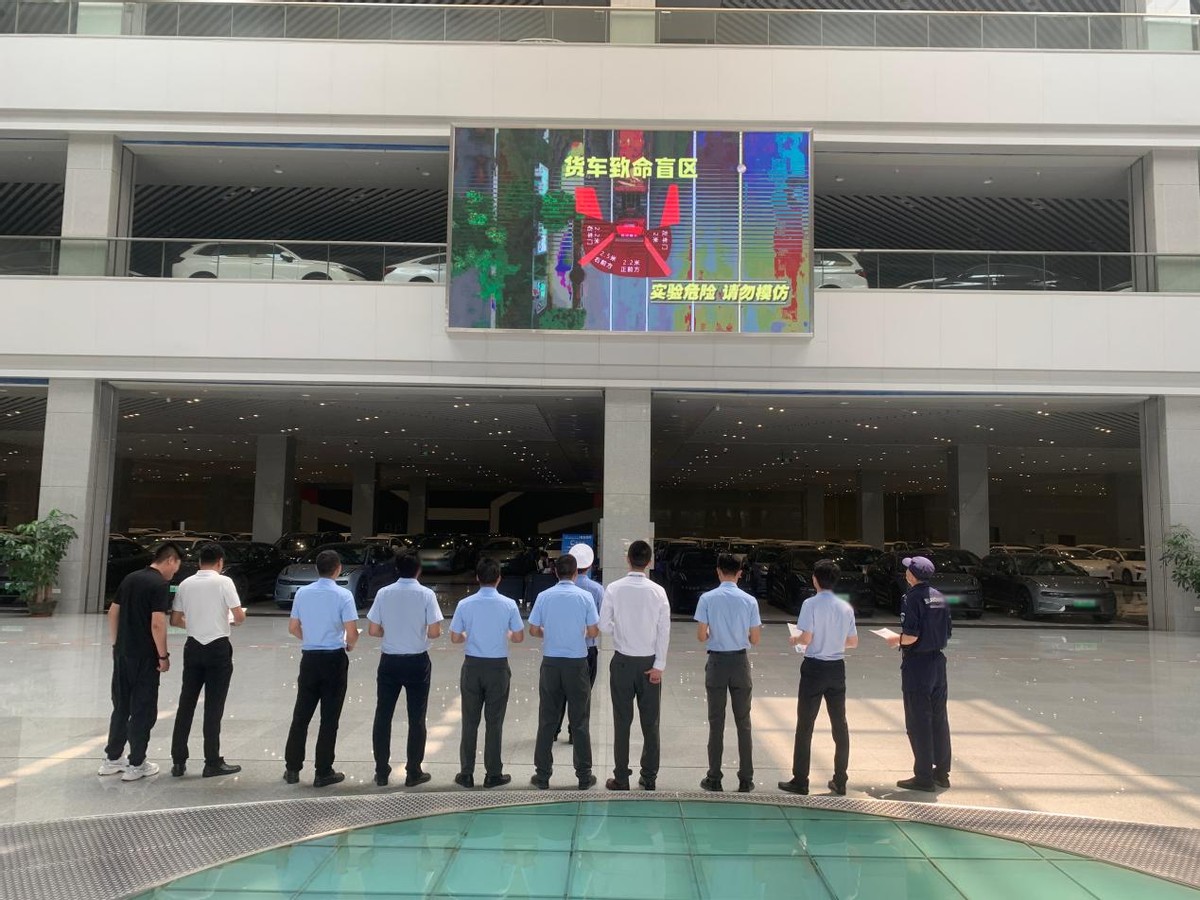 美丽乡村交通安全巡回宣传视频,美丽乡村行交通安全我先行