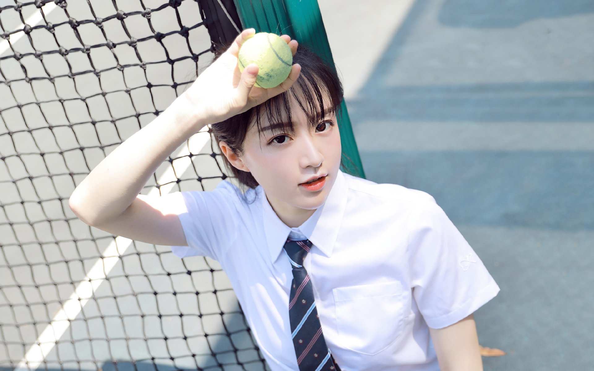 找女朋友聊天开头怎么找比较幽默,主动找女生聊天的幽默开头