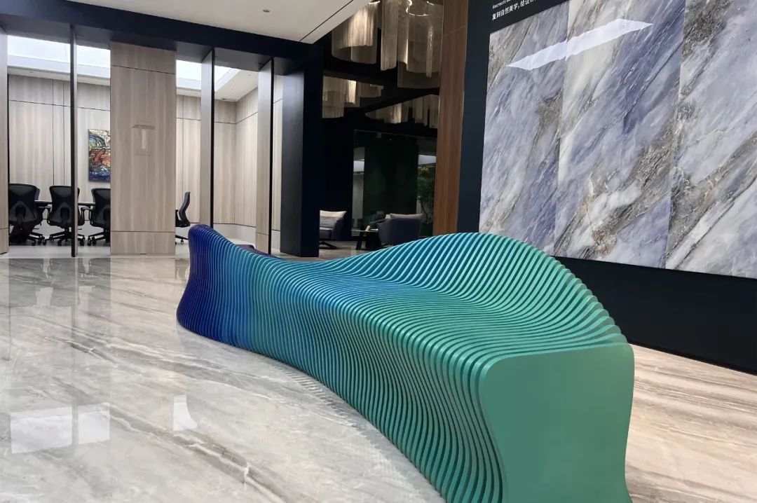 探寻“无垠石境”：透过逆势升级的展厅，读懂一个品牌