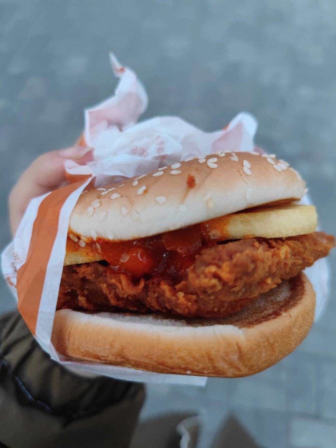 一个汉堡的笑话,一个超大的汉堡