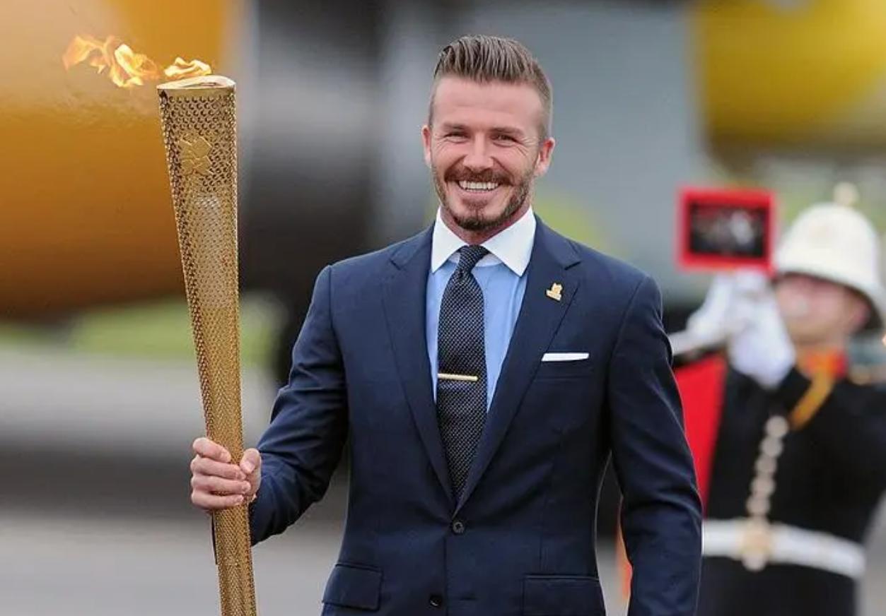 贝克汉姆被颜值耽误,贝克汉姆年轻时和现在的对比