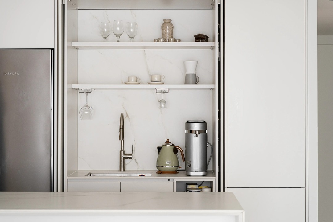 小客厅如何选沙发显得大,小客厅没有沙发如何做到简洁大气