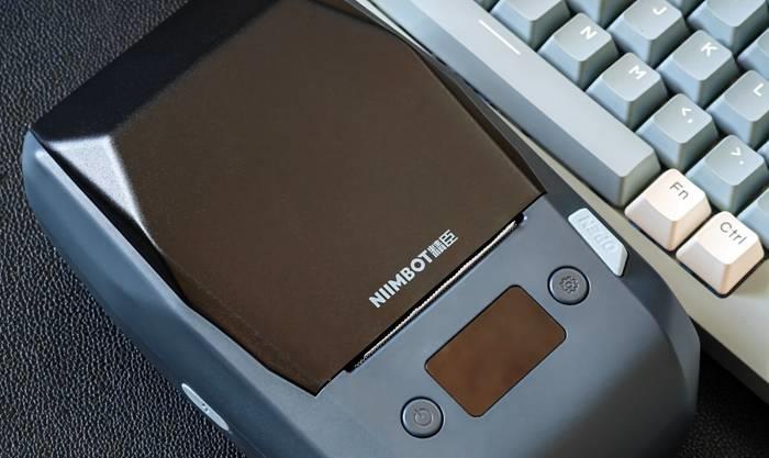 热转印智能标签机：轻松提升效率