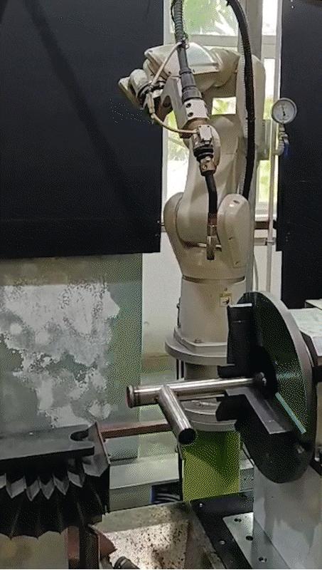 看老师傅和“6+N”机器人大比拼，多维揭秘谁是焊接王者？