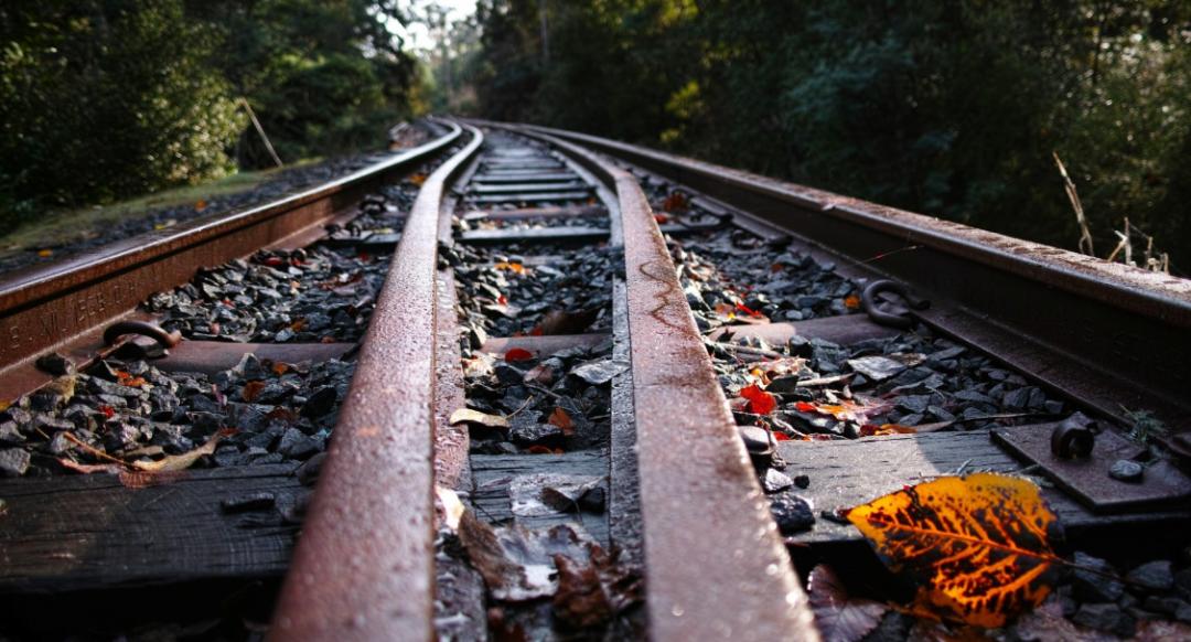 一个人对你的感情别太高估,一个人对你爱得更深