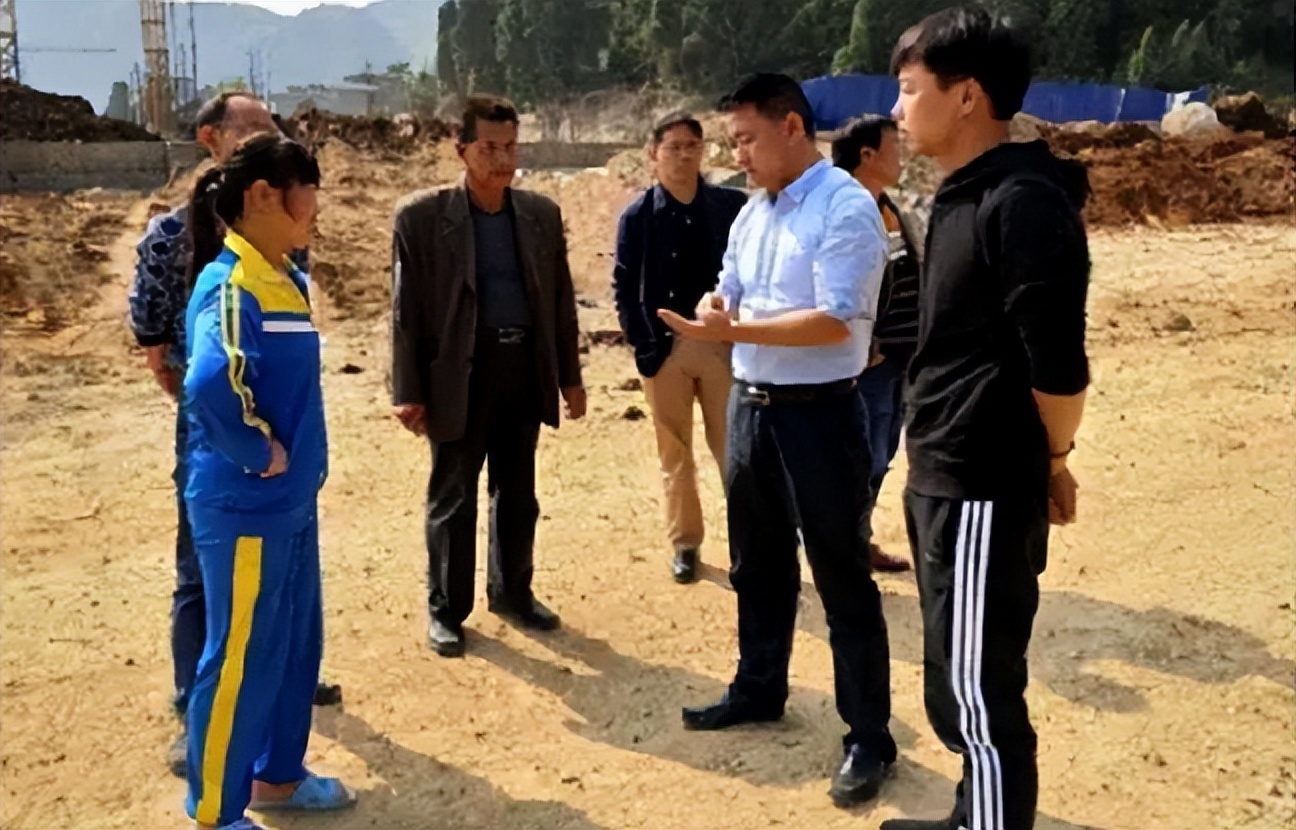 4名16岁男女火烧一女子*处私**，致其死亡，直言：我未成年，我怕啥