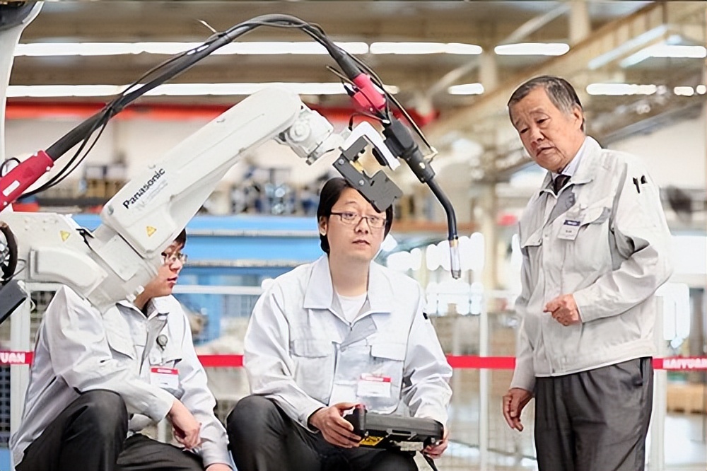 柳宝诚——一个征服日本人的老电焊工