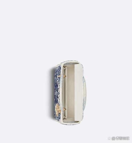 行走的艺术阿玛尼,行走的艺术阿斯顿马丁