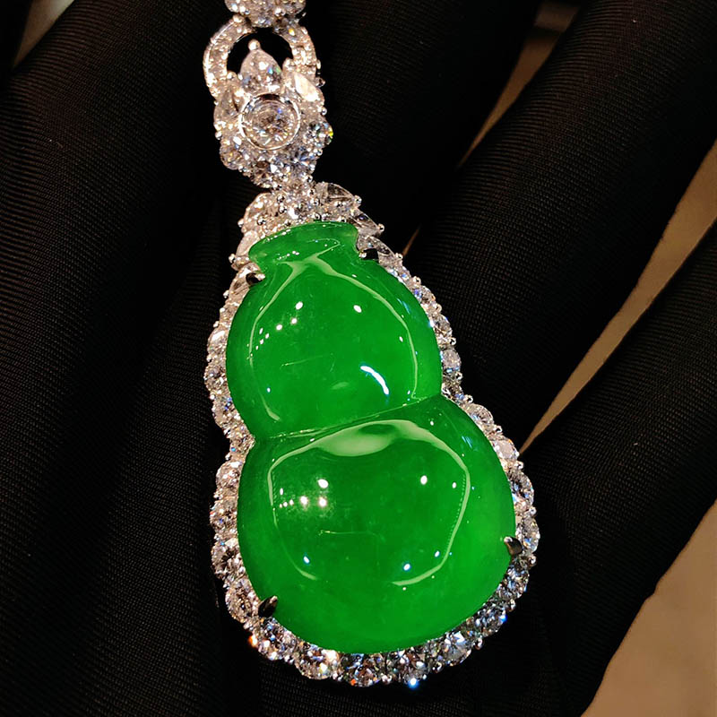 翡翠的纹裂和裂纹的区别,翡翠的纹和裂怎么区别