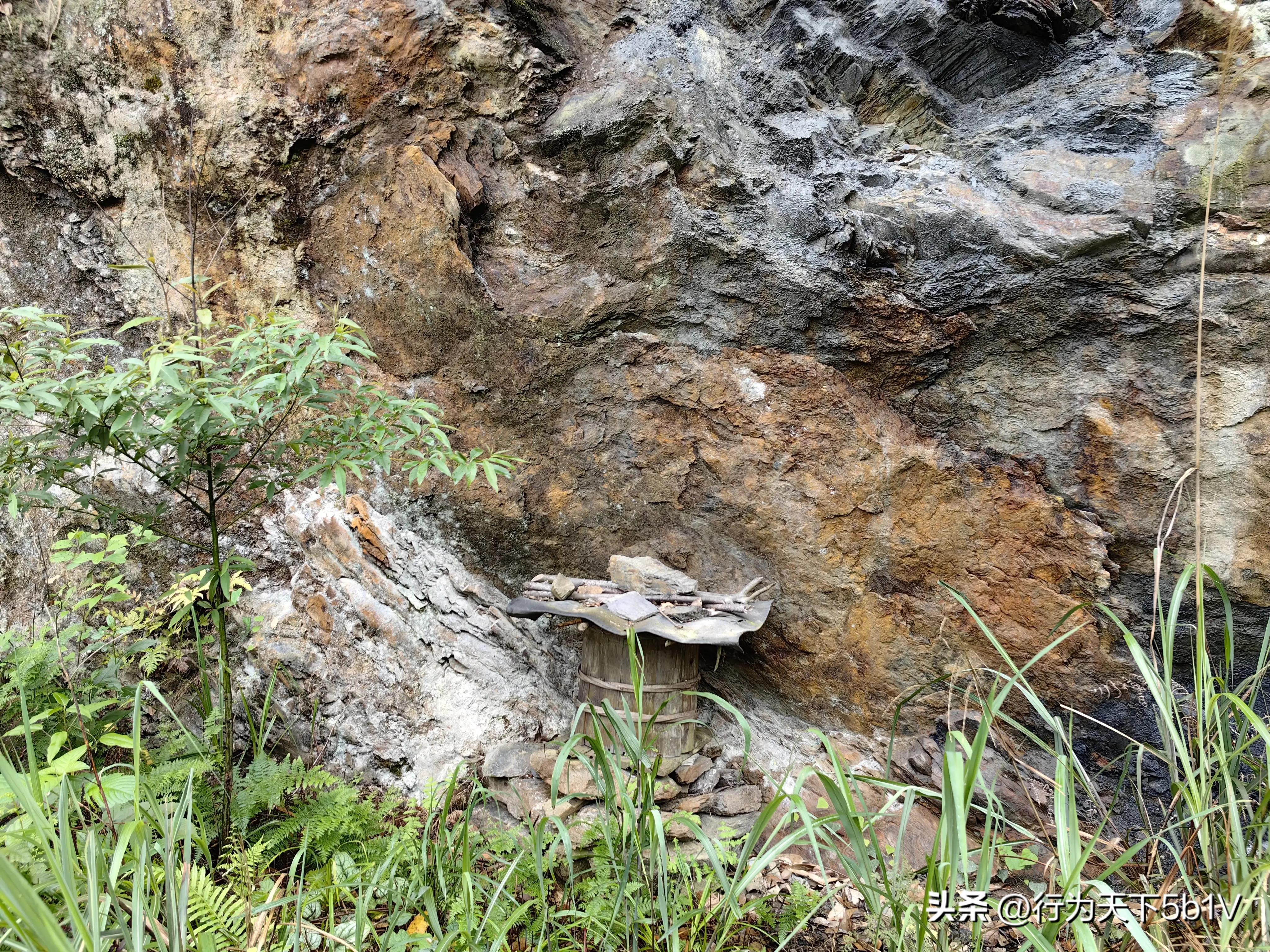 【探秘宛田红滩瀑布溯溪梦江吉翁瀑布】穿越花坪神秘风景线