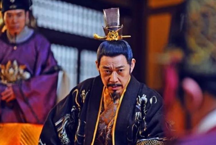 他临终说：若我后代出“高人”一定要杀，不然必*反造**，结果竟灵验