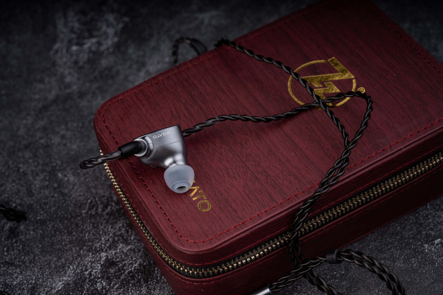 【不废话速评】七赫兹Legato双动圈耳塞