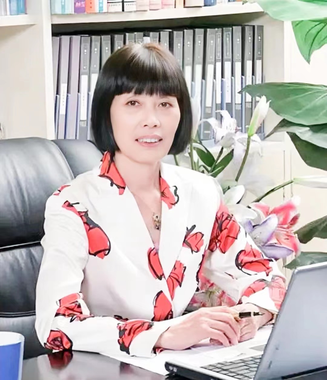 浙江女首富40年白手起家挣百亿,浙江台州女首富