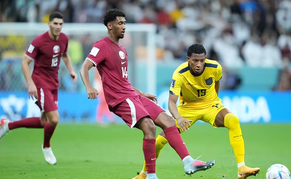 卡塔尔主教练桑切斯训话,卡塔尔首场输球还能继续比赛吗