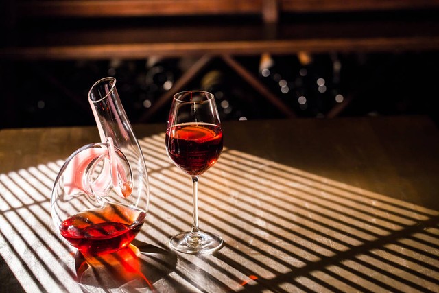 喝红酒能喝豆浆吗,喝红酒能喝酸奶吗