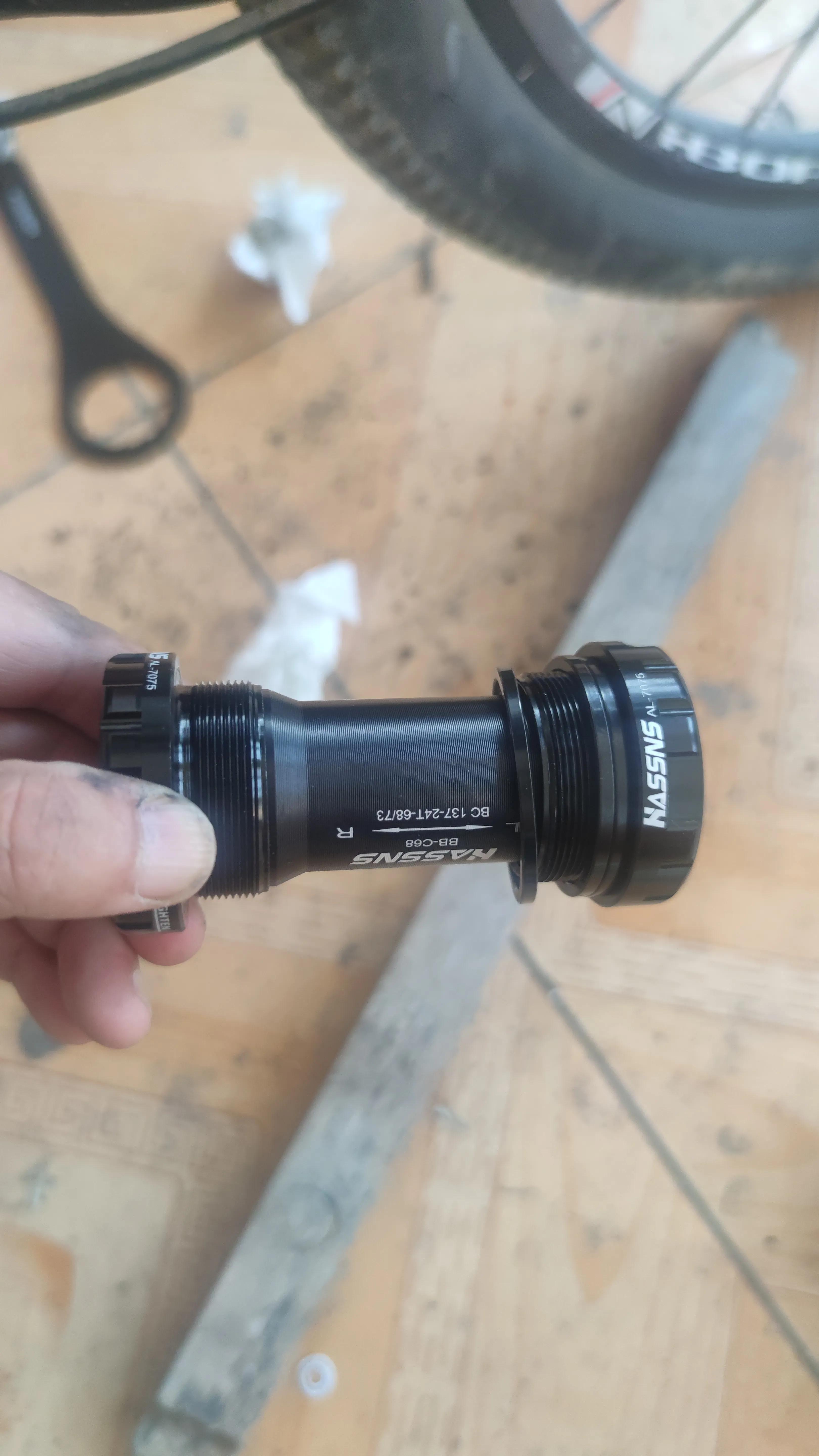 山地车中空中轴轴承,山地车中空中轴拆卸视频