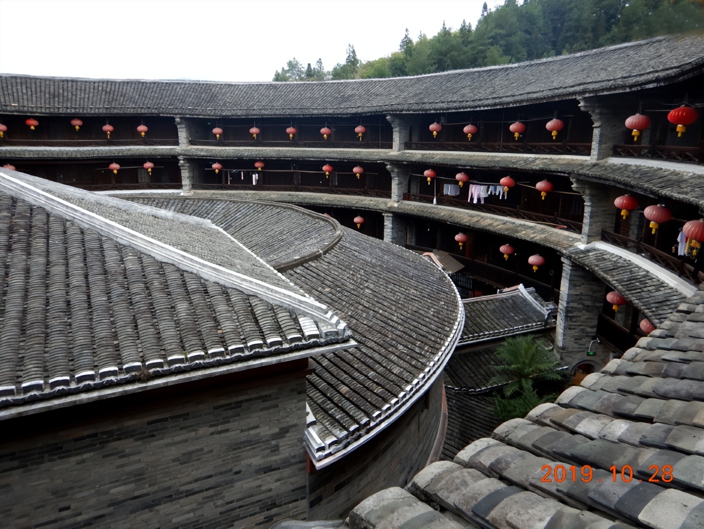 走进世界文化遗产之一福建永定客家土楼