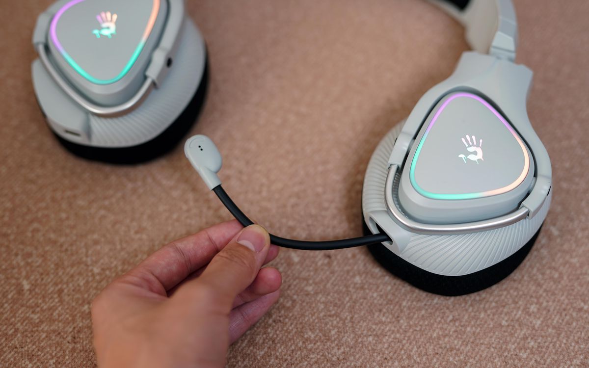 电竞入耳式耳机推荐高性价比,双飞燕血手幽灵耳机mr710