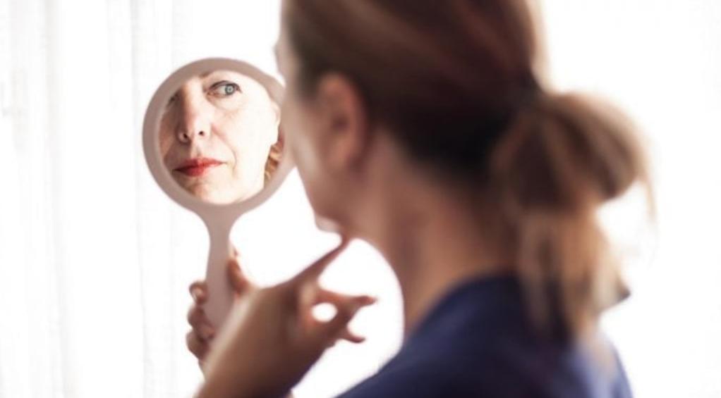 法令纹为啥有不同的走向,法令纹是不可逆的吗