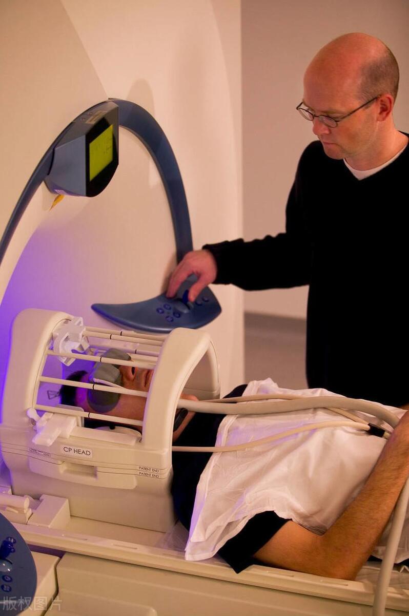 植入式脑深部电刺激器DBS可治疗帕金森等疾病我国市场增长空间大